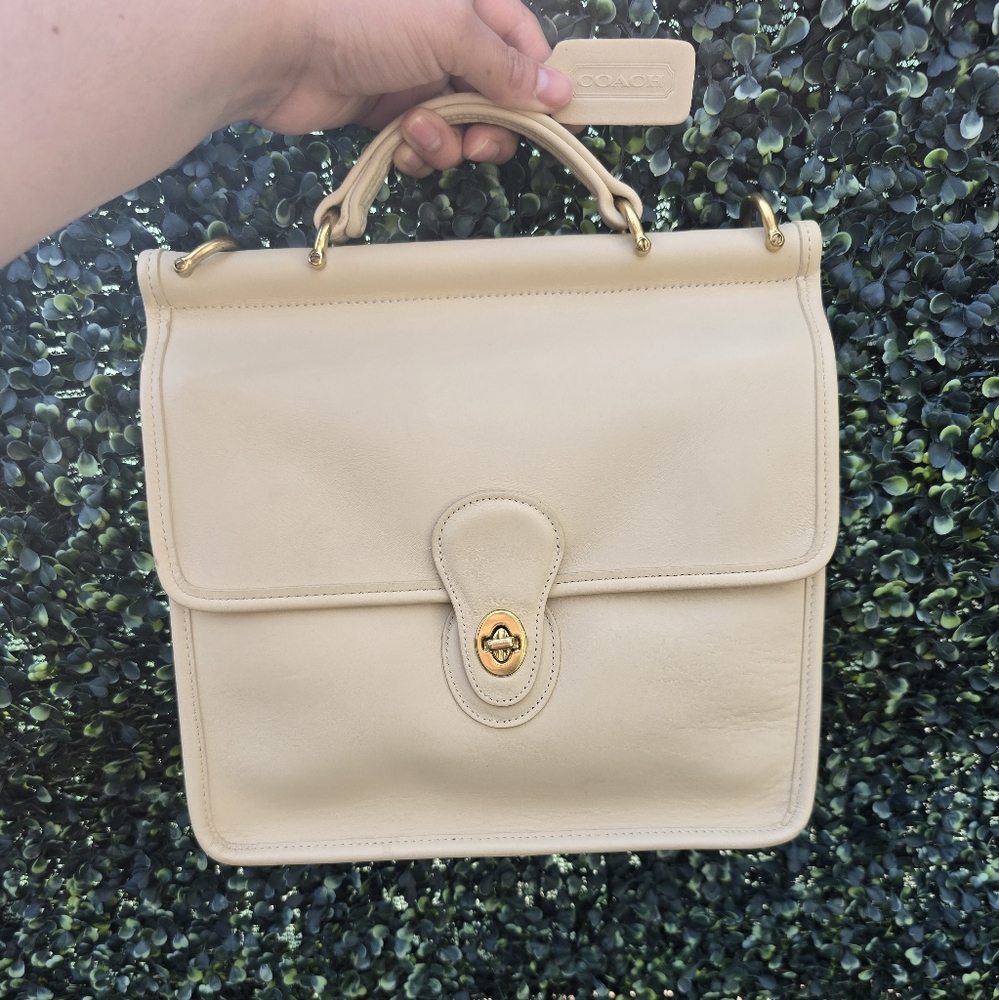 Vintage Coach Cream Leather Women's Bag
